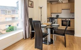 Guestready - Top Floor Apt 2Min Walk To O2 Apollo